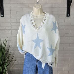 Sweet and Sinful White Star Pattern Distressed Sweater Oversized Medium